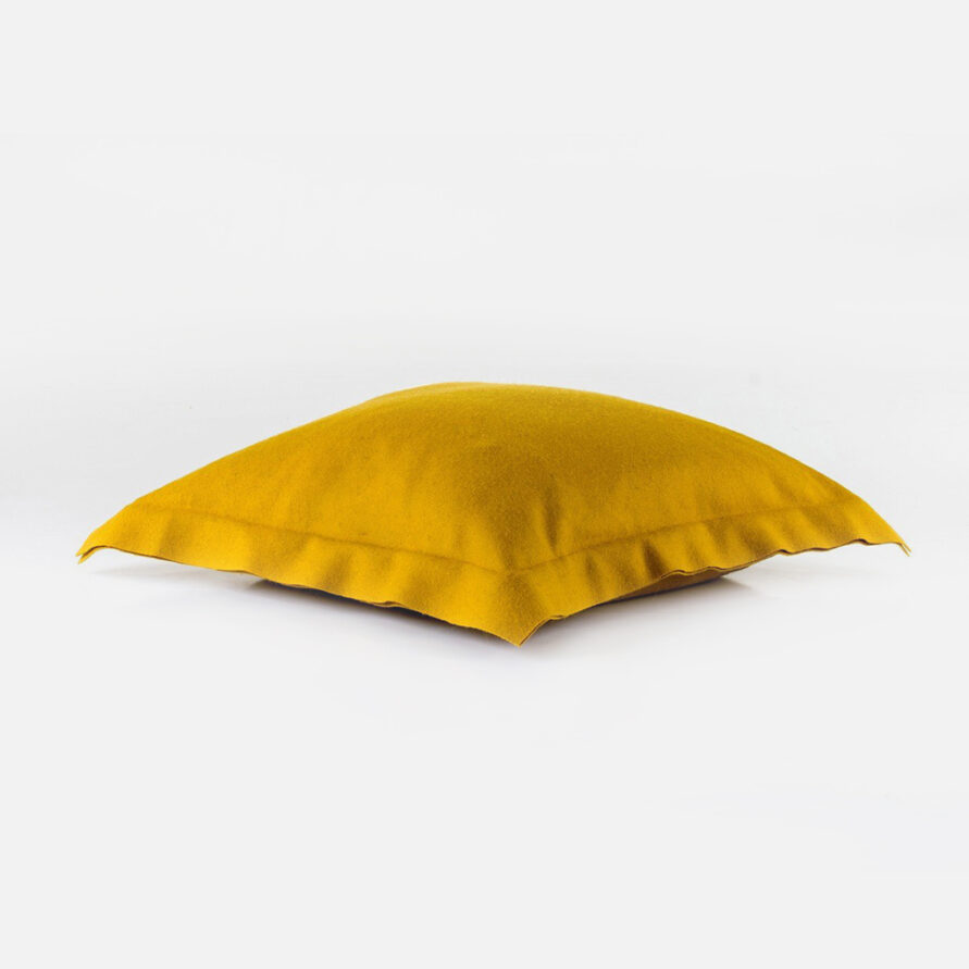 Pet Bed Cushion - Image 4